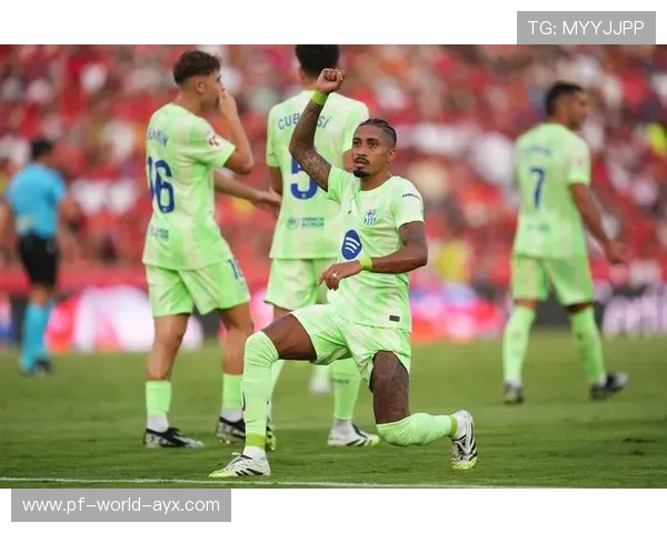 巴萨借助前场反抢奠定优势，重塑进攻节奏